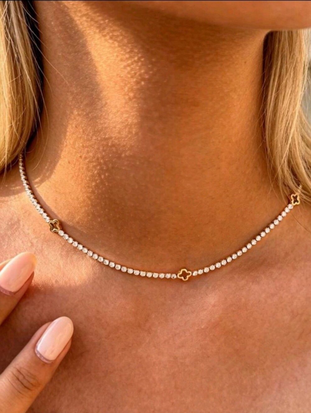 Minimalist Zorconia Necklace with Petite Highly Polished Clovers NWOT
